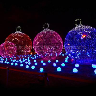 彩燈點(diǎn)亮雙節(jié) 甘孜景區(qū)與自貢彩燈公司的匠心合作